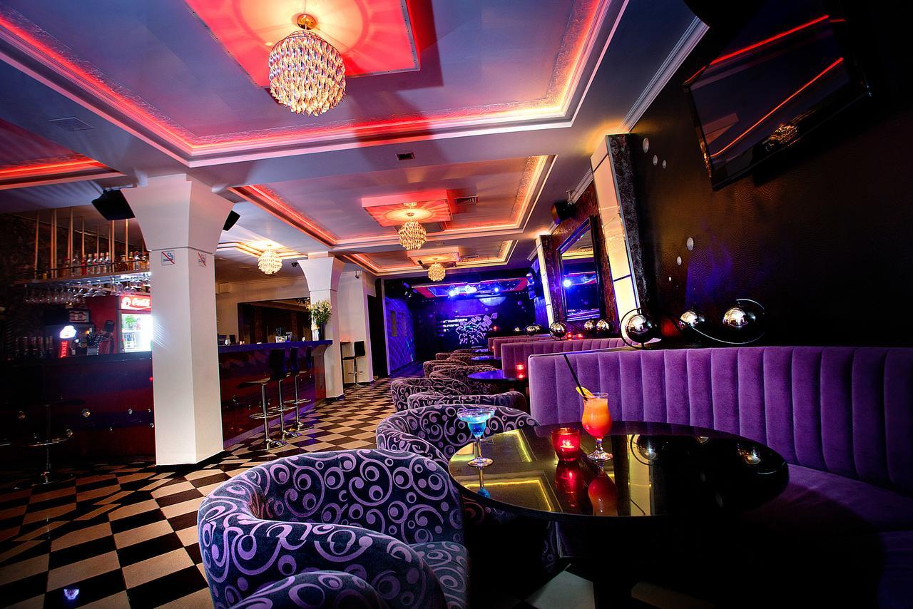 Hotel Restauracja Teczowa Luban Esterno foto