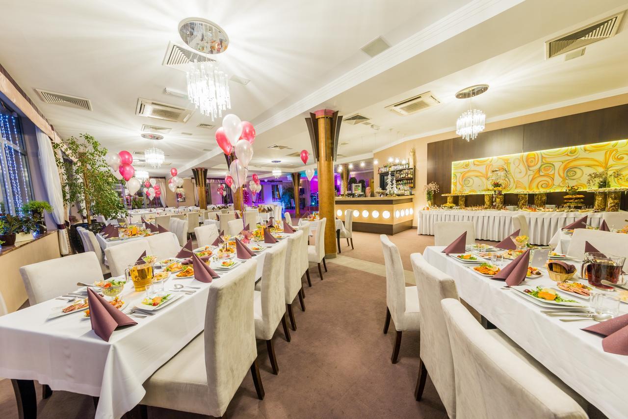 Hotel Restauracja Teczowa Luban Esterno foto
