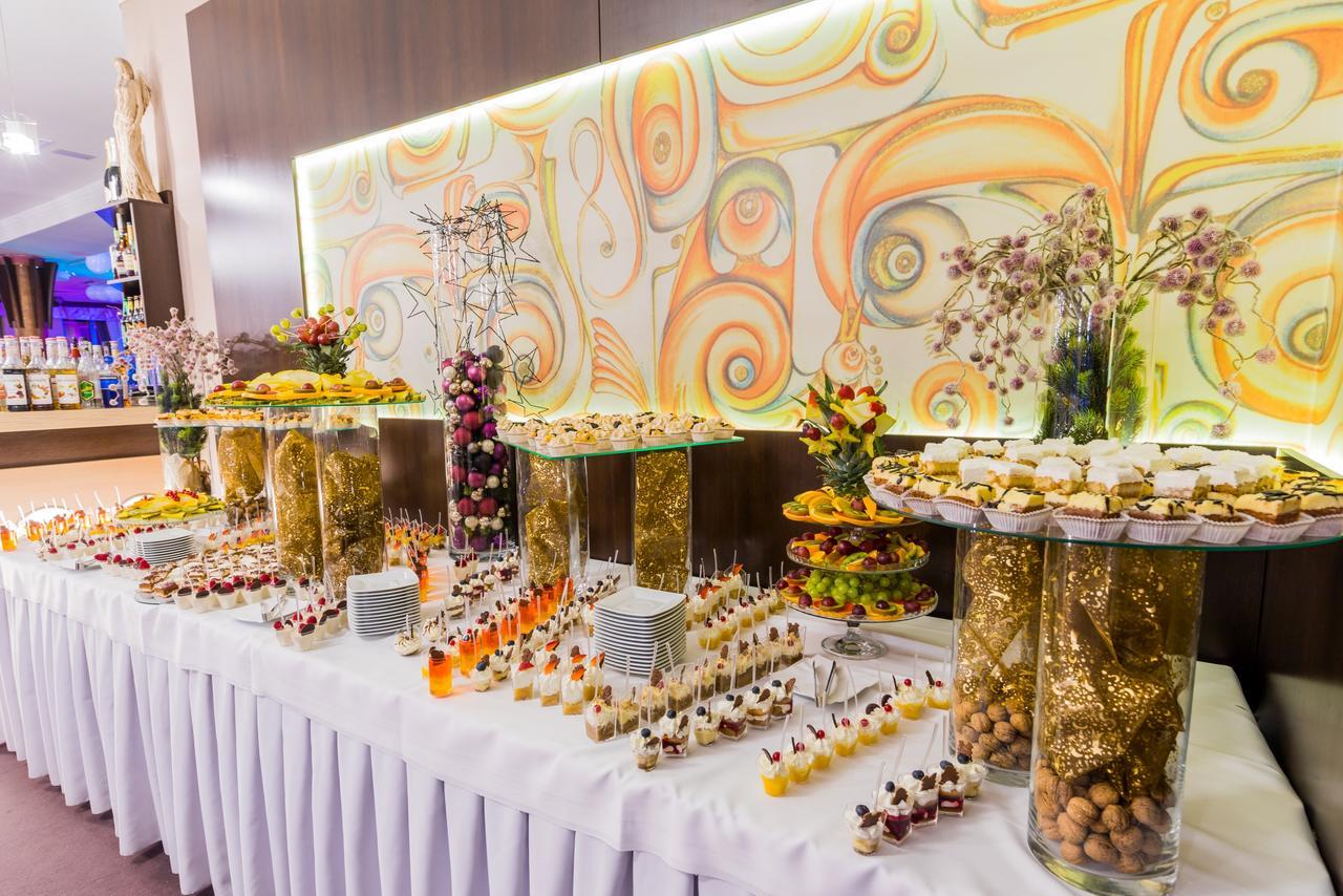 Hotel Restauracja Teczowa Luban Esterno foto